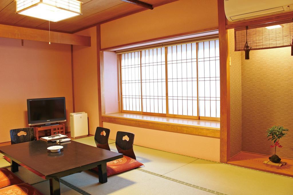 Ajiro Kanko Hotel Atami  Bagian luar foto